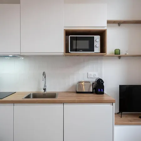 Grand Renove, Proche Tram Apartment